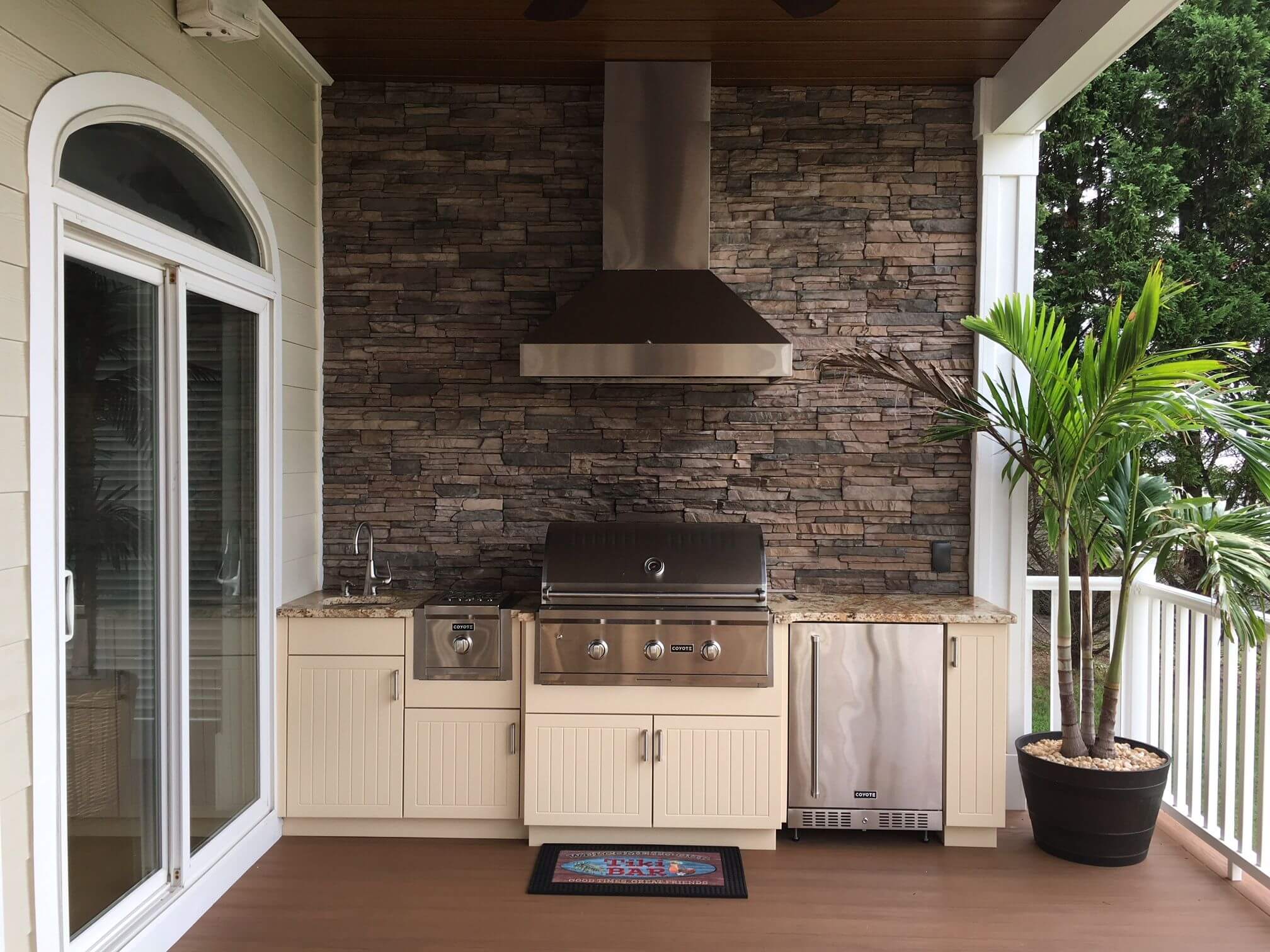 Outdoor Kitchen Trends to Watch in 2021 - Werever Outdoor Cabinets