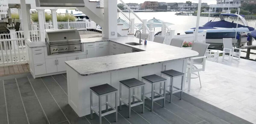 Outdoor kitchen cabinets by the sea must be extremely solid and reliable