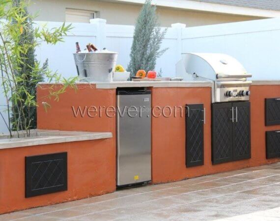 Werever outdoor kitchen cabinets with appliances